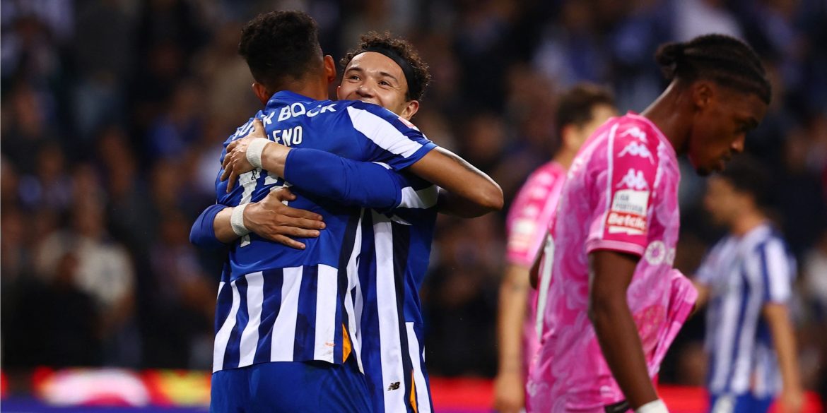 Aston Villa hold talks to sign £12m+ Brazilian ace who scored vs Man Utd